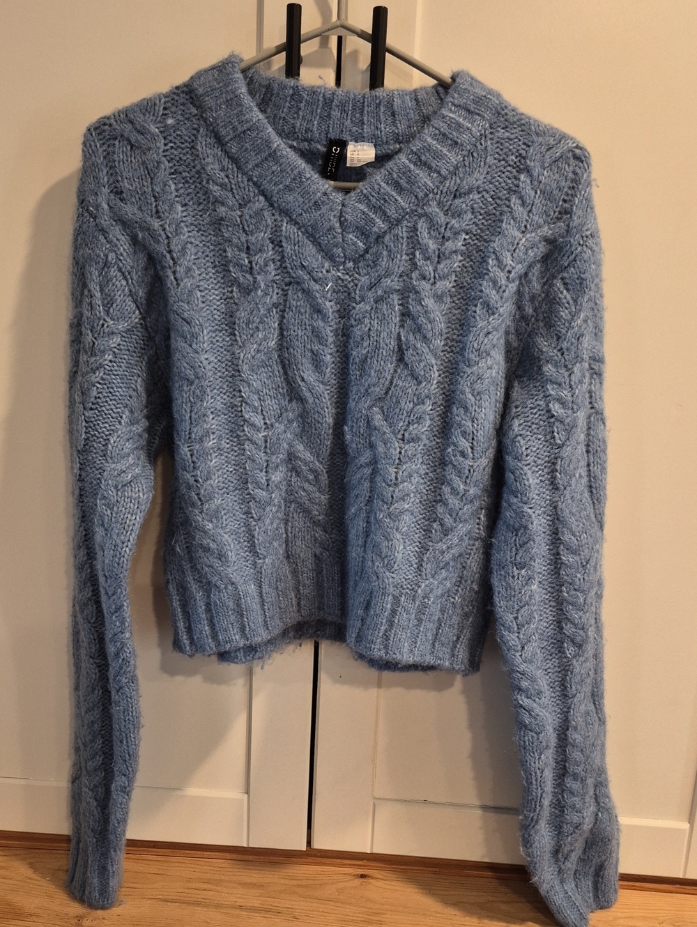 💙 Divided Blue Cable Knit V-Neck Cropped Sweater